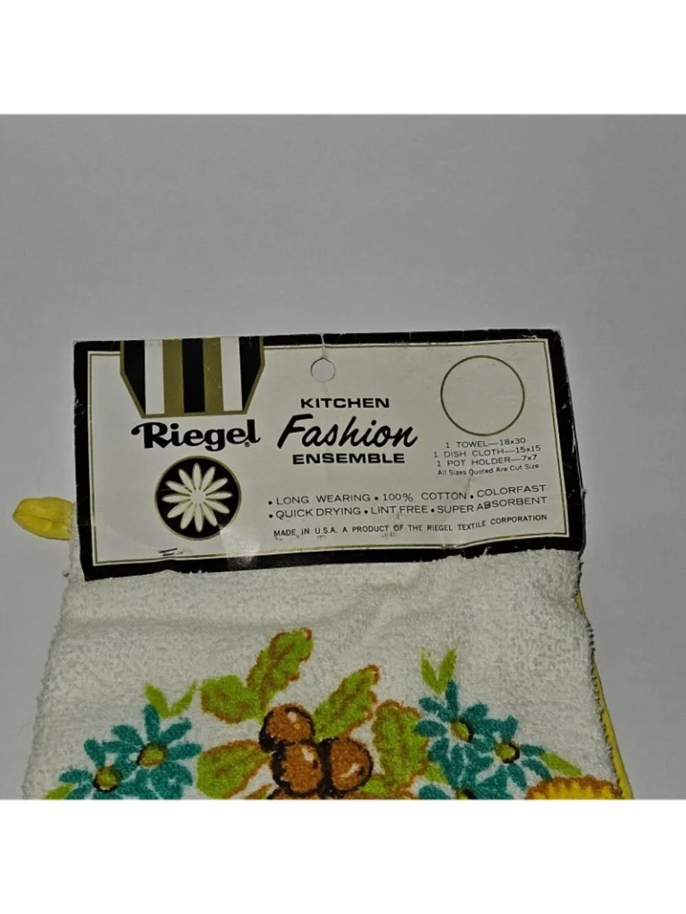 VTG NOS Riegel Kitchen Fashion Ensemble Flower Towel Dish Cloth Pot Holder Set